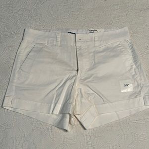Old Navy shorts white size 4